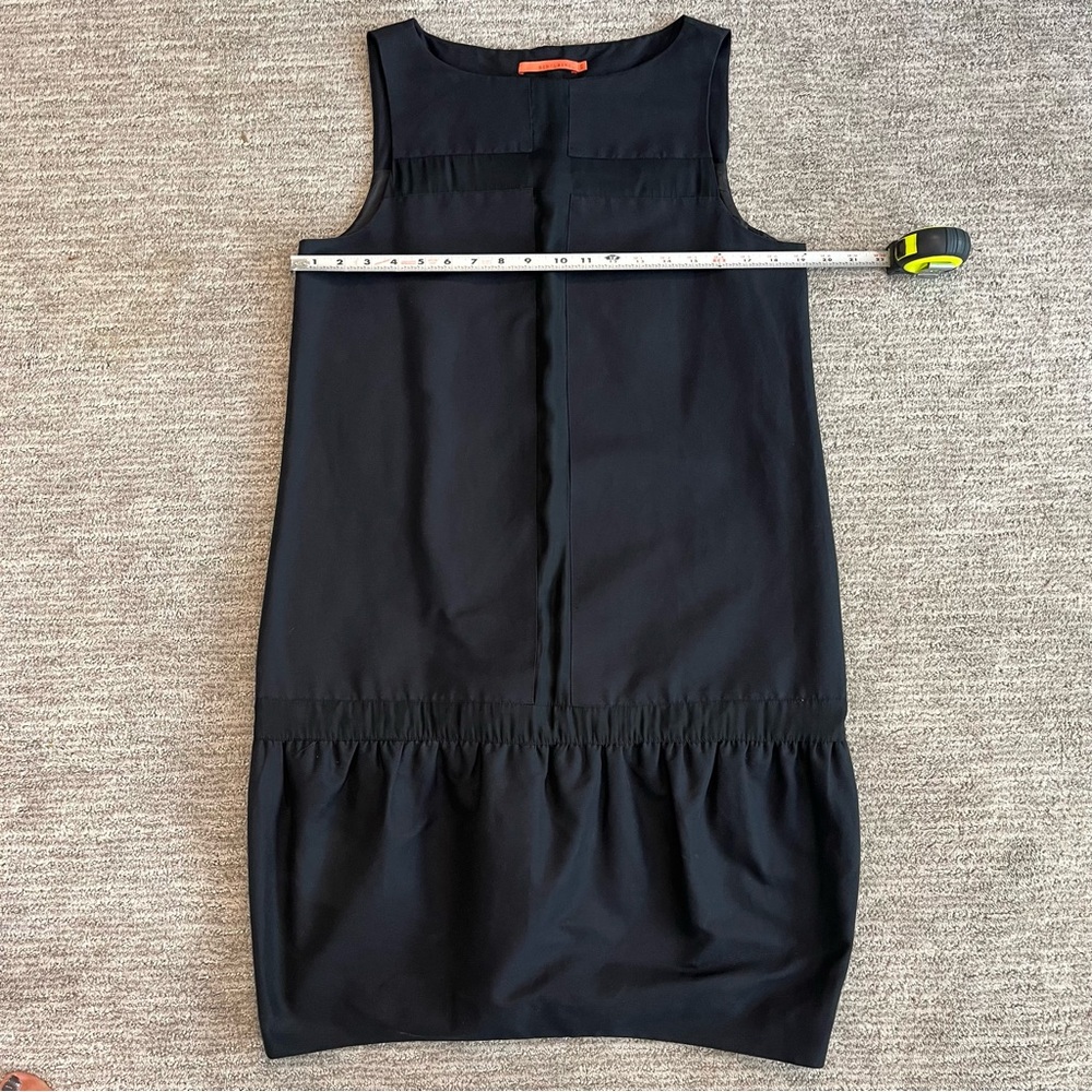 Sinclaire 10 Women’s Black Sleeveless Dress Size 10 Sheath Cross Band Ruffle Hem - Picture 5 of 12